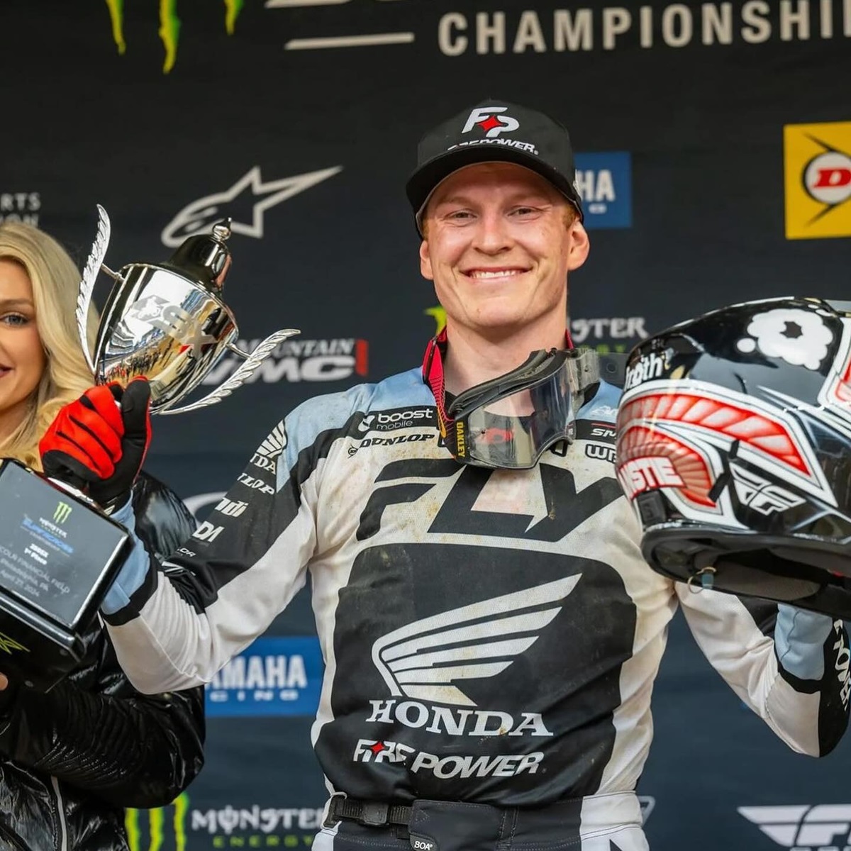 Max Anstie signs multi year deal with Star Racing Yamaha... MotorsAddict