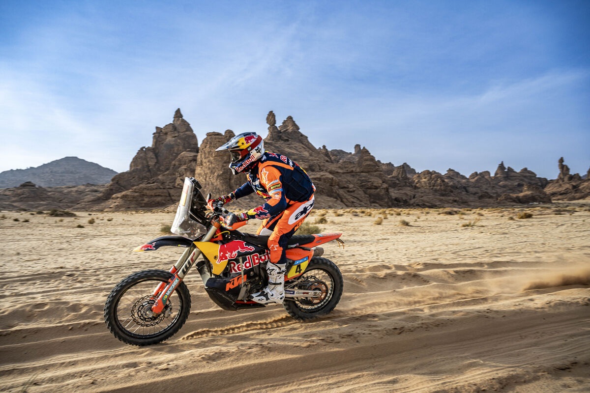 RED BULL KTM READY TO RACE WEEK TWO AT 2025 DAKAR RALLY... MotorsAddict