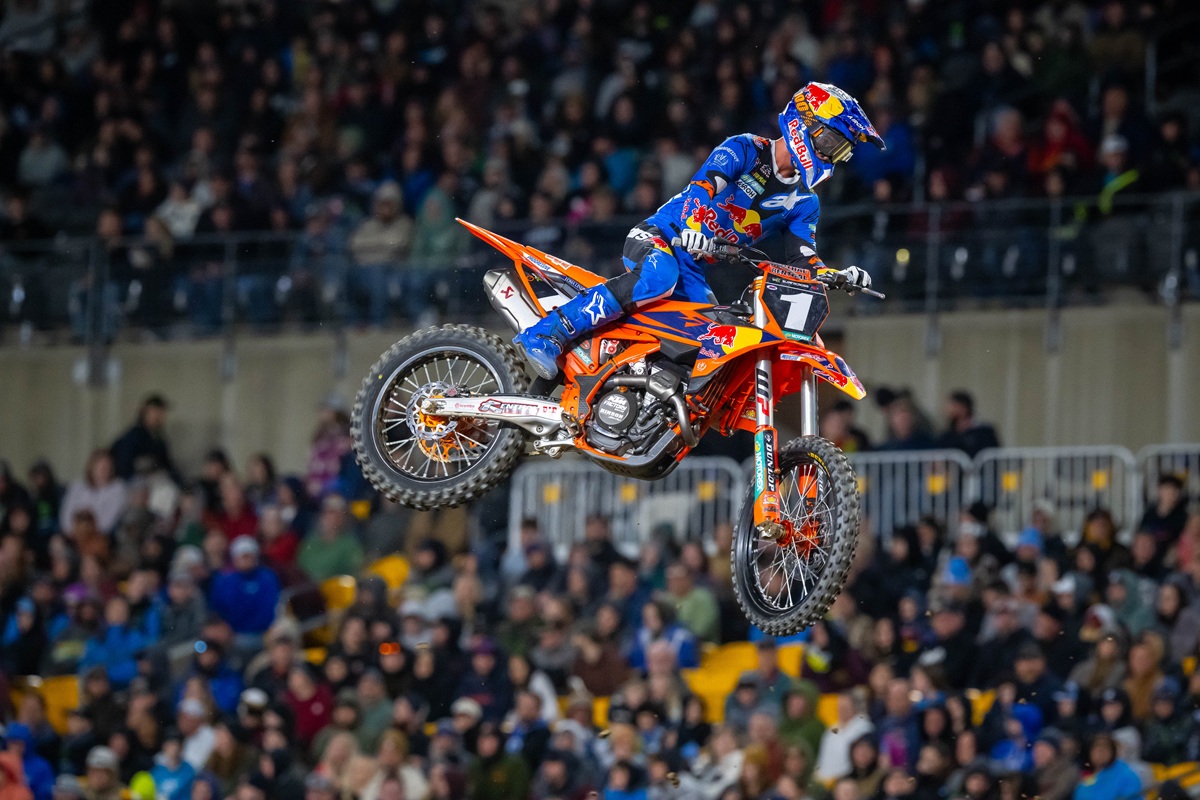 http://mxvice.com/wp-content/uploads/2025/04/TOM-VIALLE-02-RED-BULL-KTM-FACTORY-RACING-PITTSBURGH-6000x4000-1.jpg