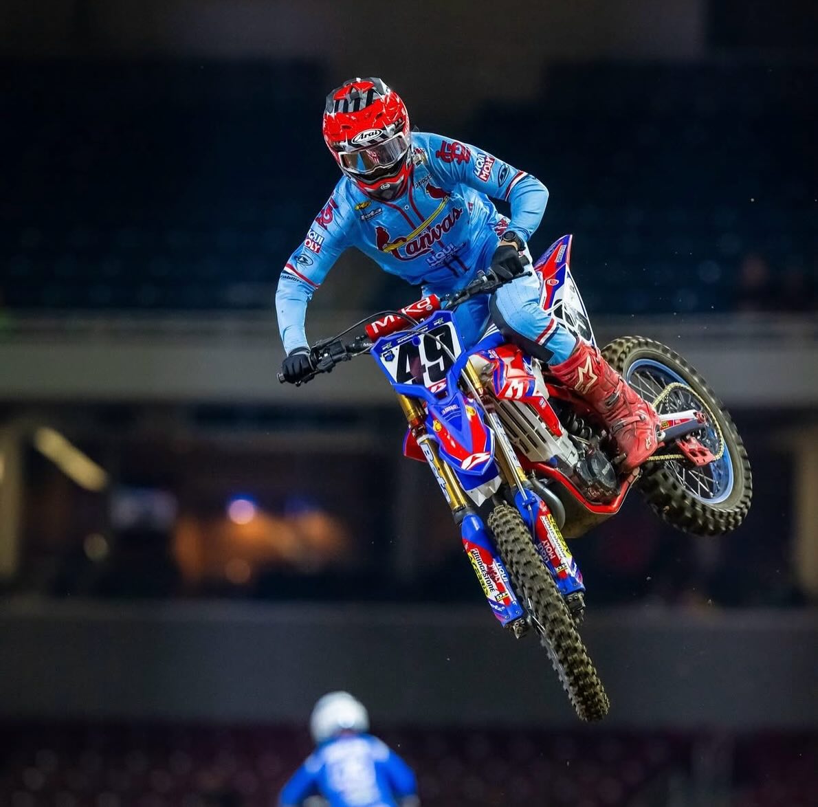 Oldenburg and Fonvieille Win Opening Night in Stuttgart