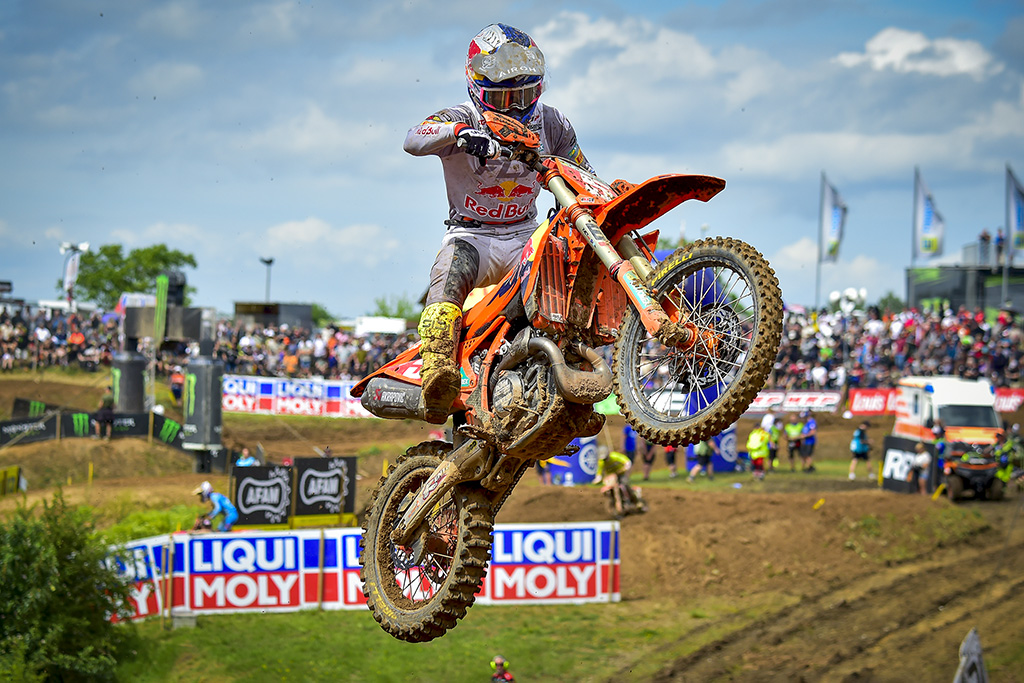 LUCAS COENEN AND VALIN ARE THE GIANTS OF THE LIQUI MOLY MXGP OF GERMANY!