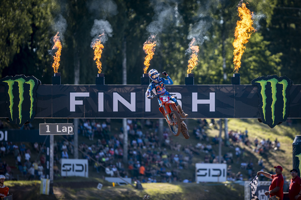 THE TWINS TOWER OVER KEGUMS AS LUCAS AND SACHA COENEN MAKE HISTORY AT THE MXGP OF LATVIA!