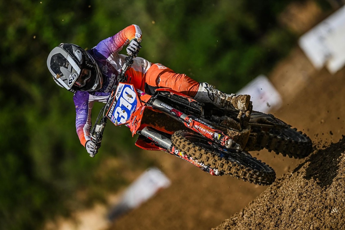 Barker Wins Women’s DM in Tensfeld Ahead of Van der Vlist and Simons
