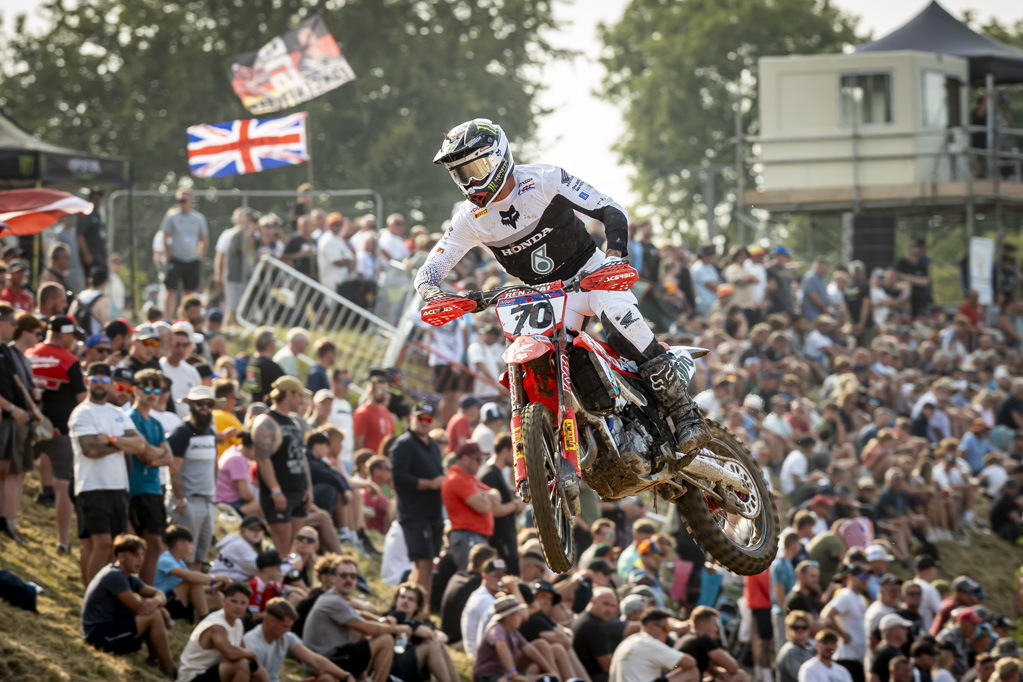 FOXHILLS FEVER IN QUALIFYING FOR FERNANDEZ & LÄNGENFELDER AT THE MONSTER ENERGY MXGP OF GREAT BRITAIN!
