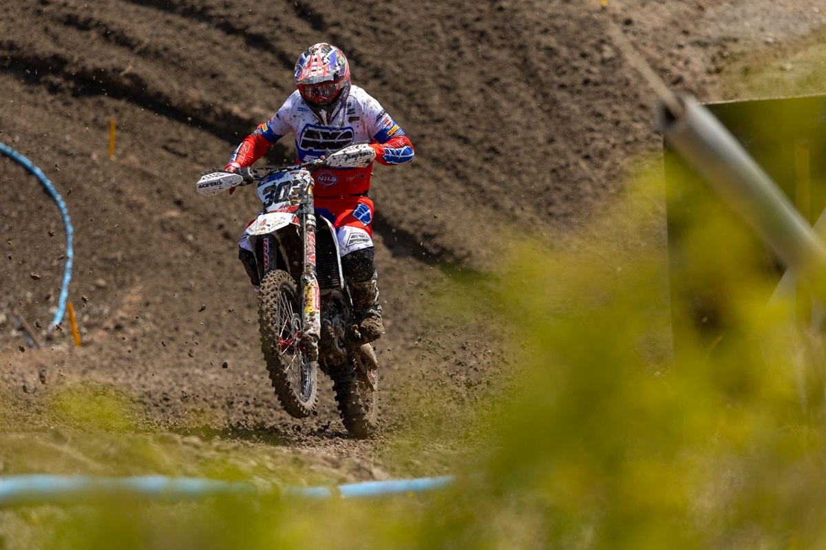 Forato Undergoes Surgery for Shoulder Blade Fracture, Van Doninck Shows Progress at the MXGP of Great Britain