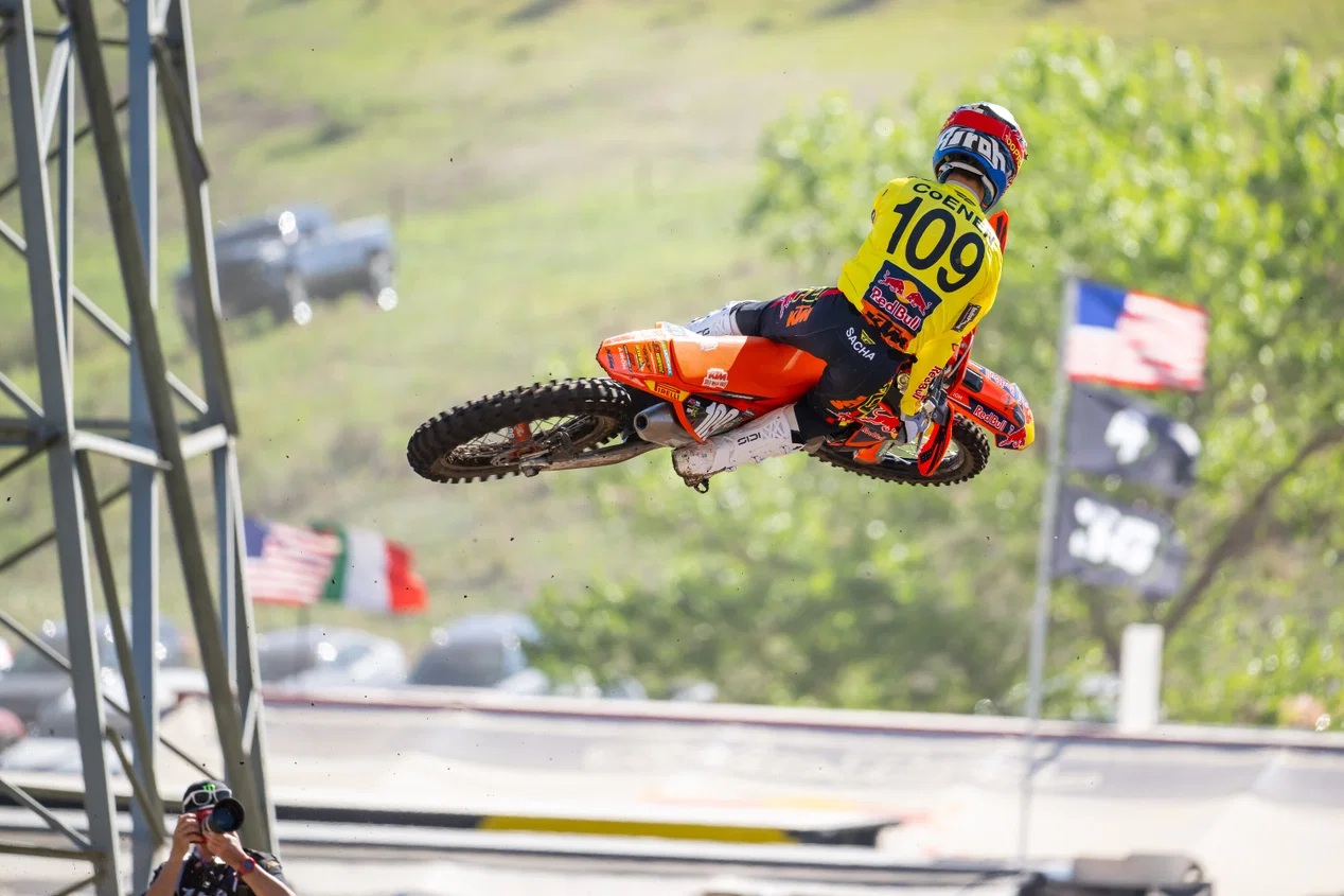 Sacha Coenen Dominates First 250 Moto at Southwick