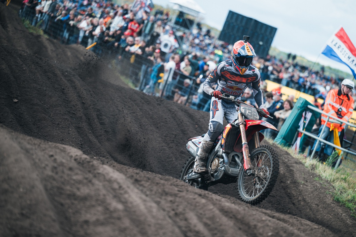Andrea Bonacorsi finishes the MXGP qualifying race in the top 10