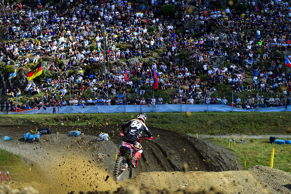 HERLINGS AND SACHA COENEN LIGHT UP UDDEVALLA AT THE MXGP OF SWEDEN!