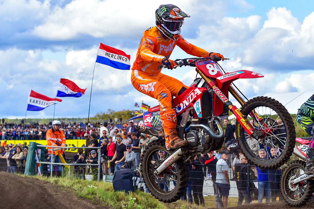 HERLINGS & EVERTS ARE MASTERS OF ARNHEM AT THE MXGP OF THE NETHERLANDS!