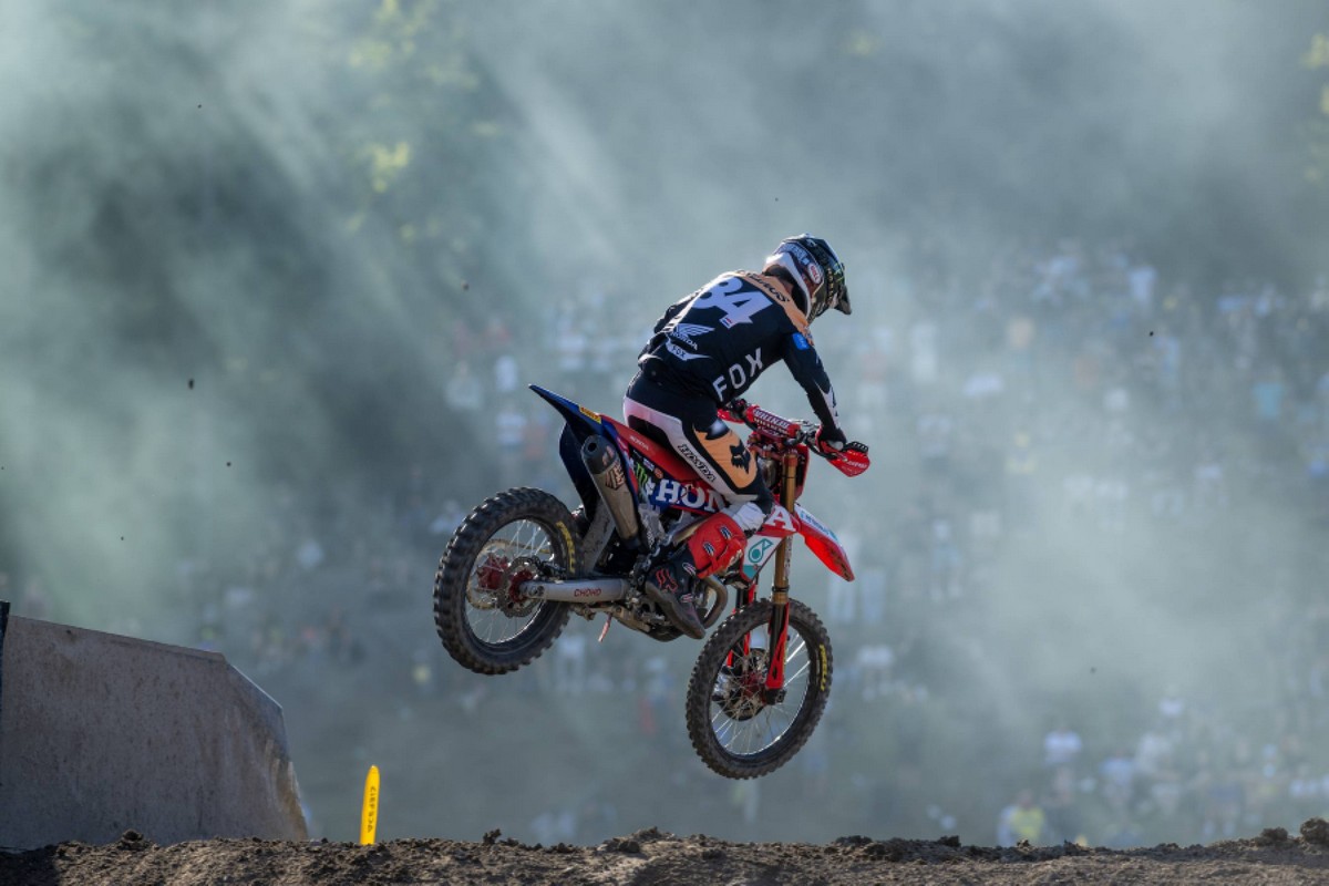 Continued perfection from Herlings as he sweeps the MXGP of Sweden