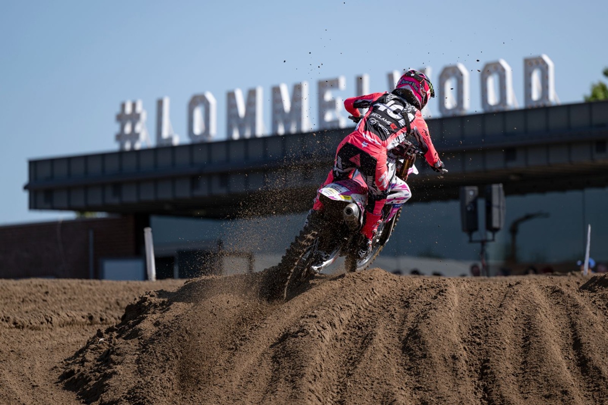 Lotte van Drunen Scores World Championship Point in Tough MX2 Battle at Lommel