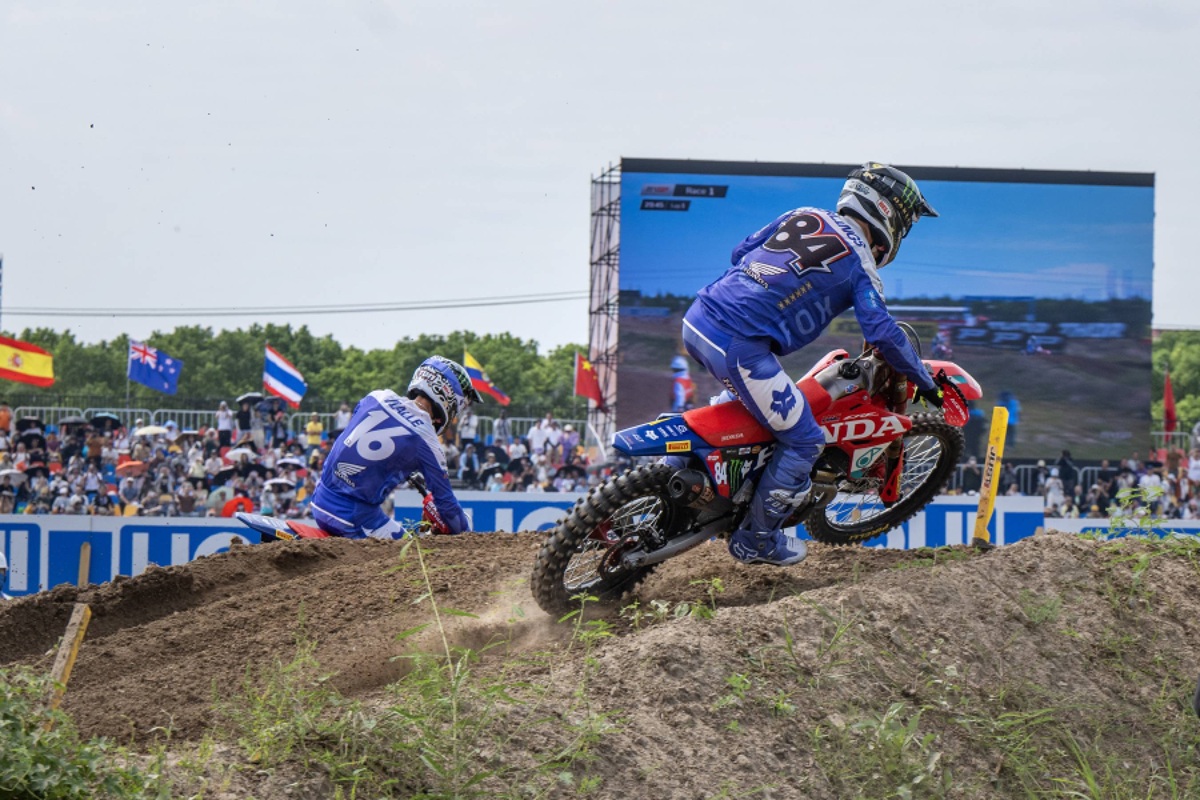 Herlings wins with Vialle third for another double Honda HRC PETRONAS podium in China