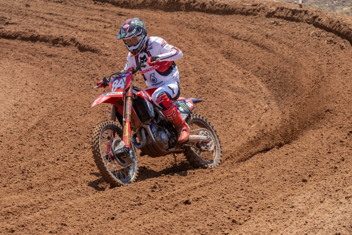 Herlings wins both MXGP races in Australia