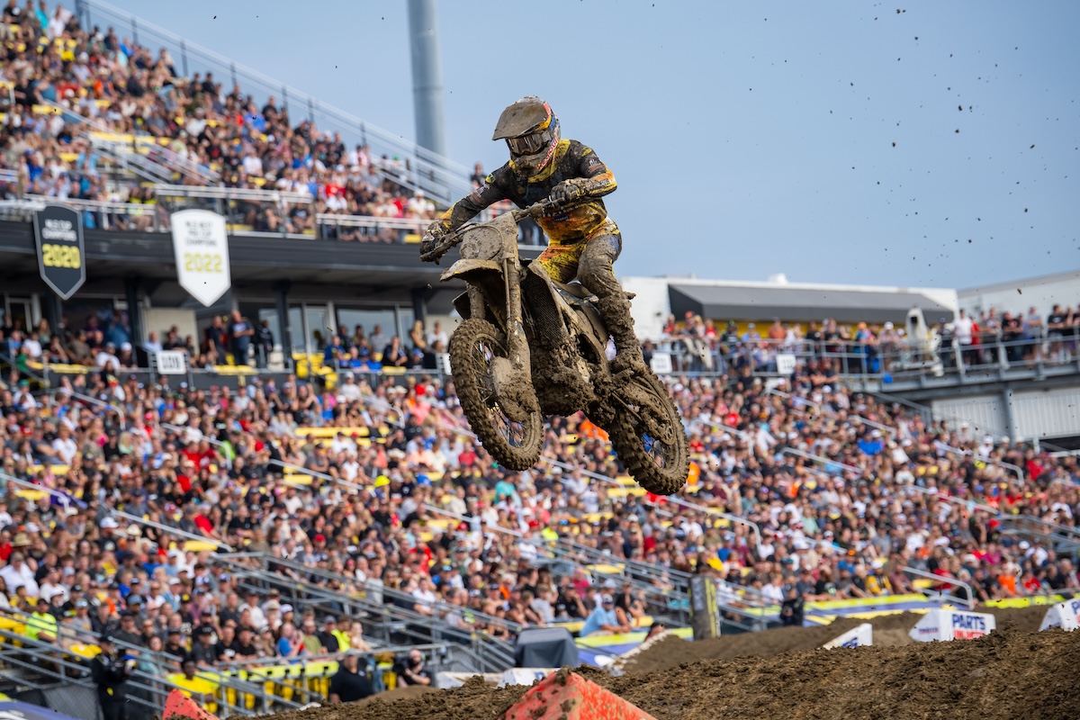 Carmichael and Villopoto analyze mud chaos and Deegan’s breakthrough