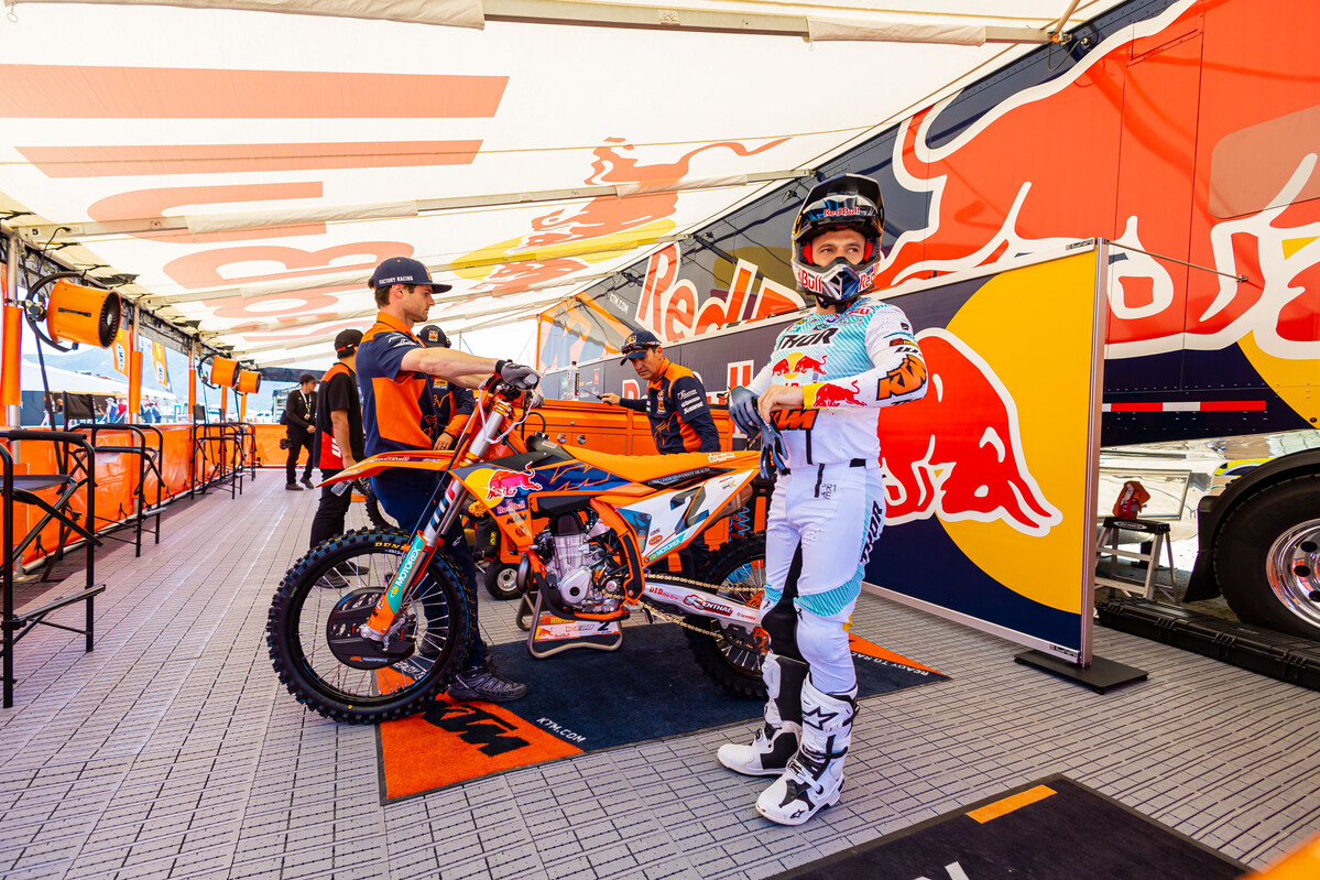 Four-rider Red Bull KTM Factory Racing line-up set for 2023 Pro Motocross  season - MX Vice