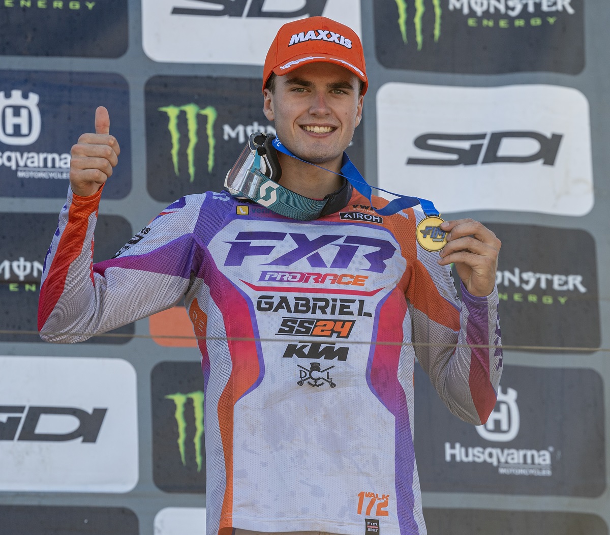 Nota de prensa: Gabriel SS24 KTM – Coser España