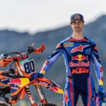 732923_01_Red Bull KTM_MXGP_Adamo_Team Shoot_2026 _45_Photo_Red Bull KTM Factory Racing AT