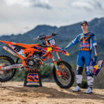 732964_01_Red Bull KTM_Sacha Coenen_De Carli_MXGP_Team Shoot_2026 _9_Photo_Red Bull KTM Factory Racing De Carli IT