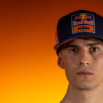 733036_03_Red Bull KTM_MXGP_Adamo_Team Shoot_2026 _13_Photo_Red Bull KTM Factory Racing AT